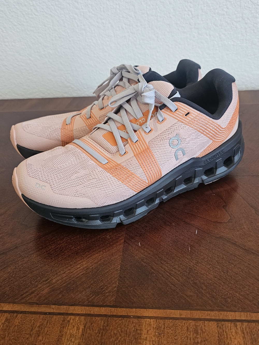 On Cloud Running Cloudtec Cloudswift Women's Running Shoes - Peach/Black